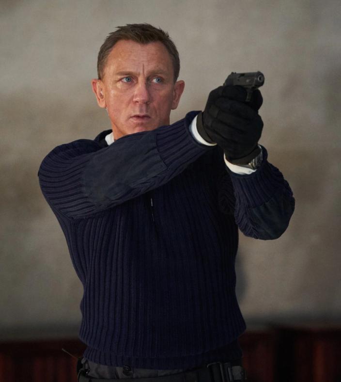 james bond brands product placement 007 n.peal jumper sweater