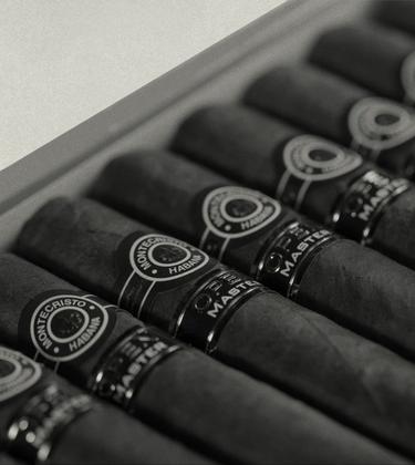Top Cigar Lounges in Dallas