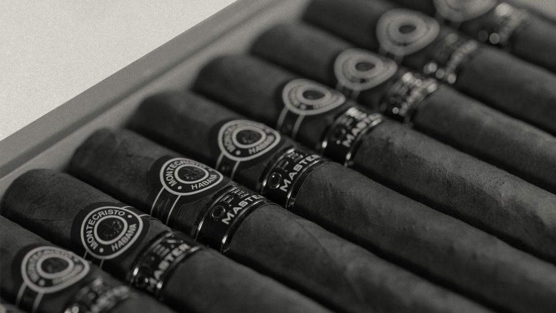 Top Cigar Lounges in Dallas