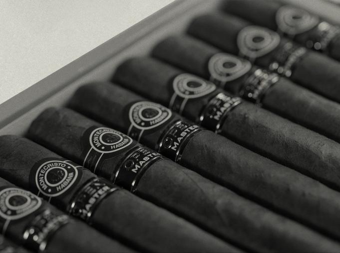 Top Cigar Lounges in Dallas
