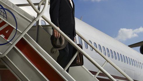 5 pieces of carry-on luggage for the modern gentleman