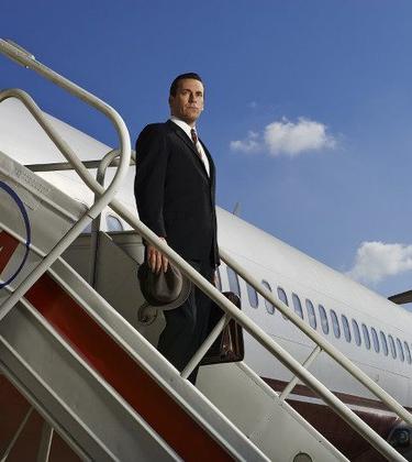 5 pieces of carry-on luggage for the modern gentleman