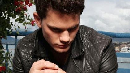 Interview – Jeremy Irvine
