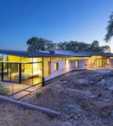 These ‘off-the-grid’ homes are the solution to your city stresses