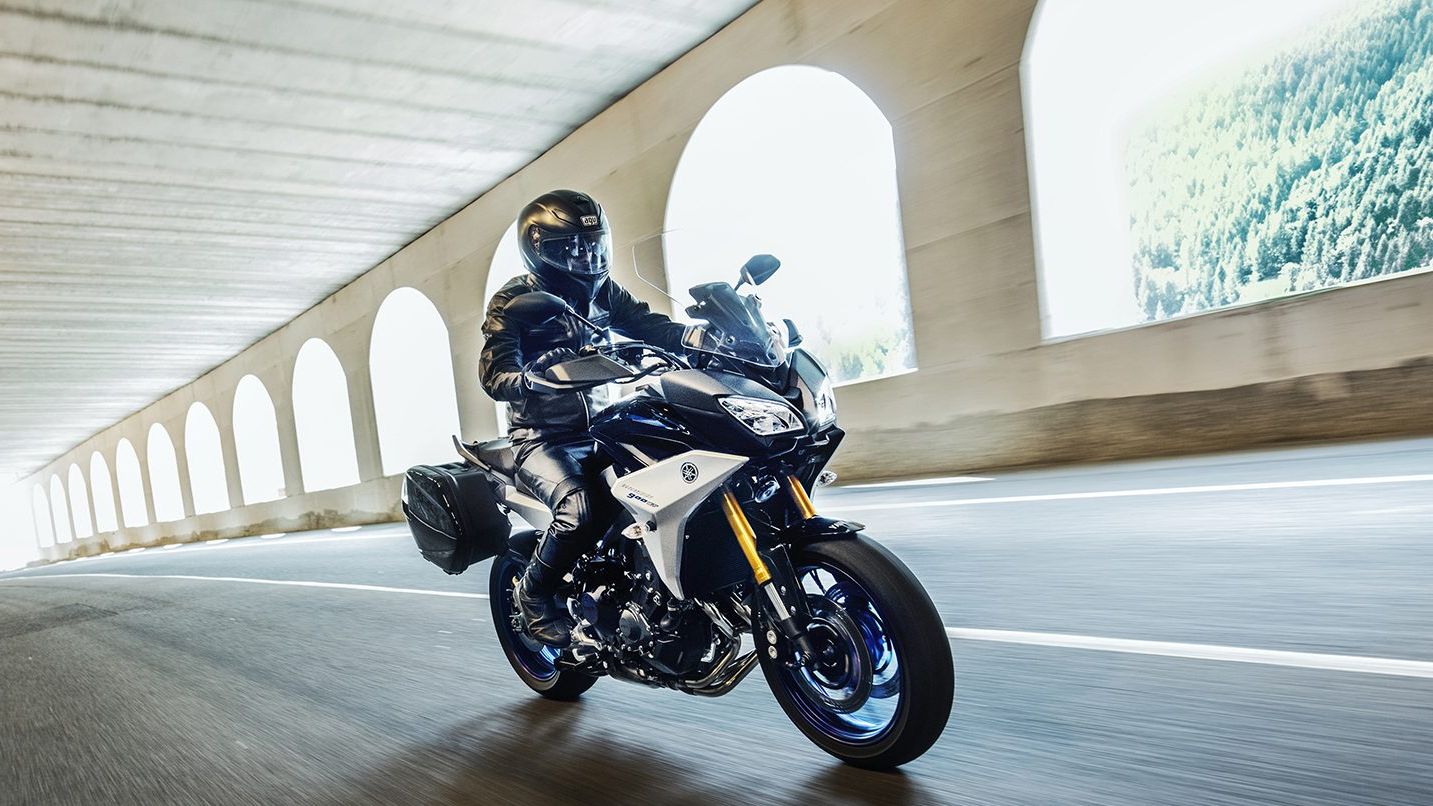 Naked or retro? The 6 best motorbikes right now