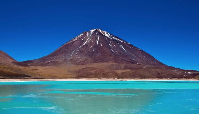 Licancabur and laguna verde by Pedro Szekely