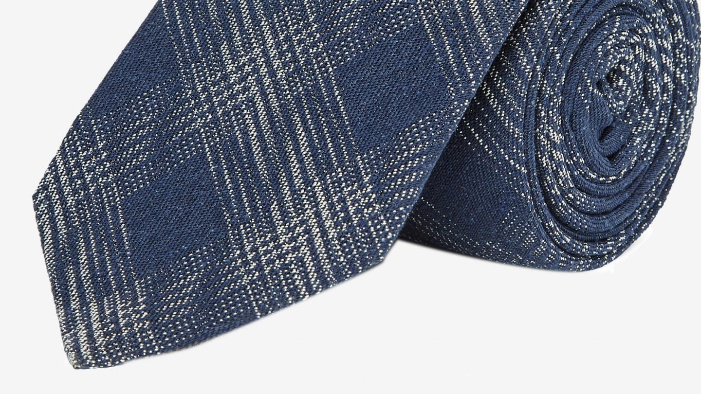 The Pick: The fine patterned tie to up your office wear