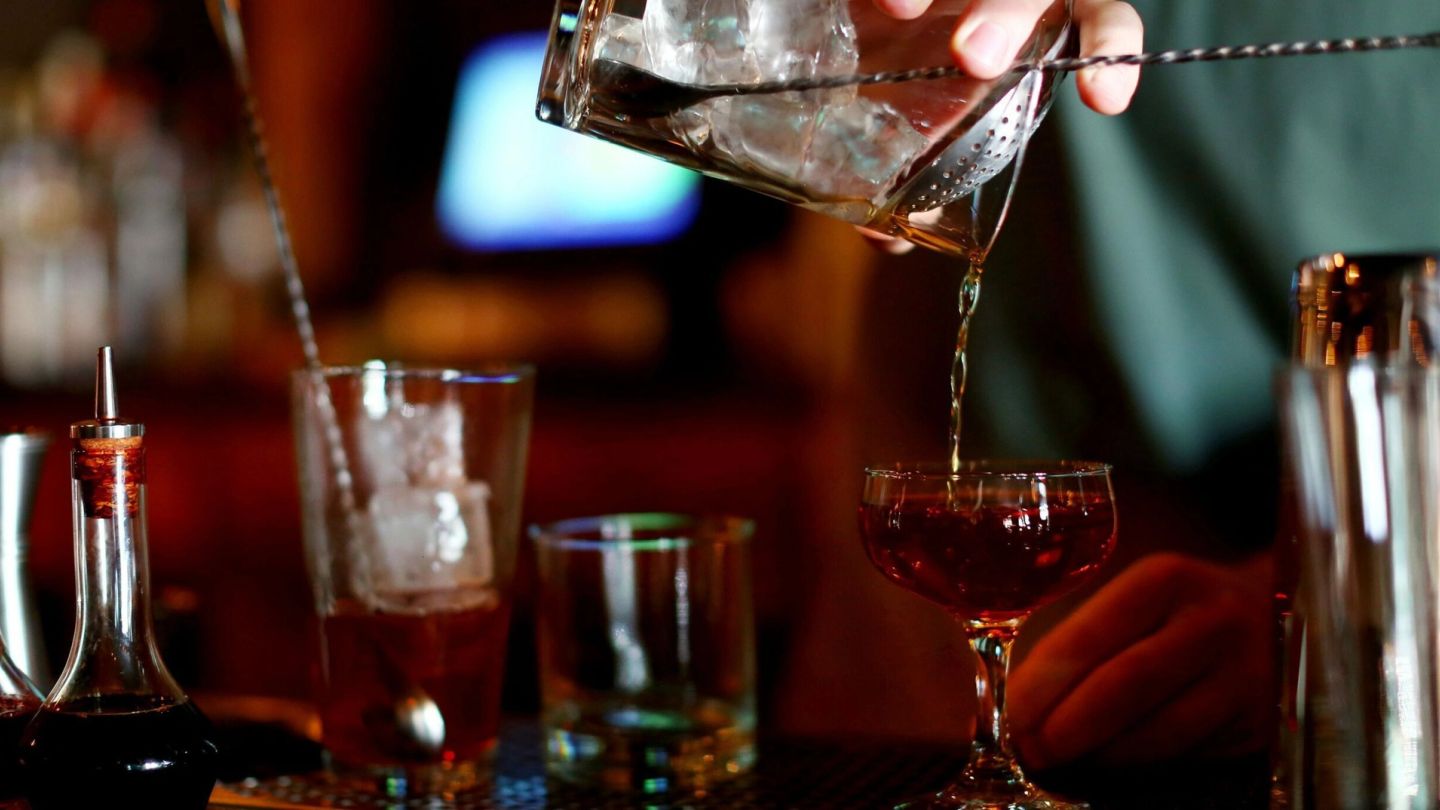 A gentleman’s guide to getting your cocktail glasses right