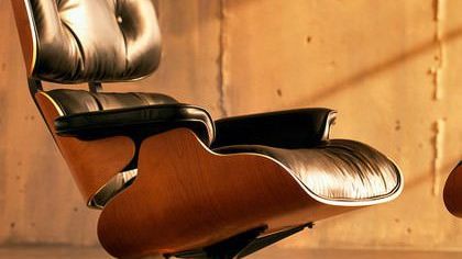 5 Reading Chairs 5 Gentlemen – Which one are you?