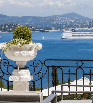 5 OF THE MOST INCREDIBLE HOTELS IN THE MEDITERRANEAN