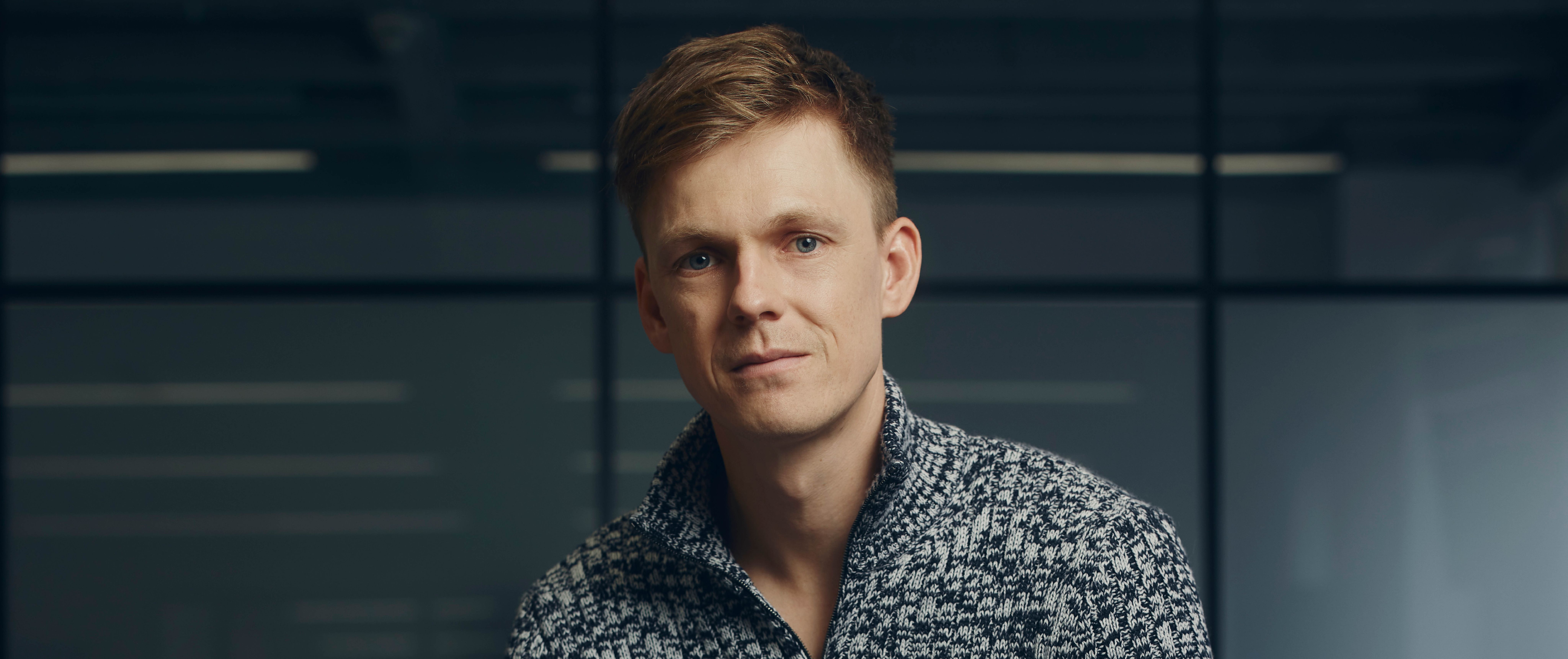 “Those that know how to create content have the power” — Caspar Lee