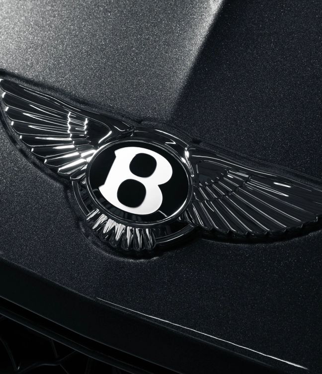 Bentley Logo on silver car bonnet