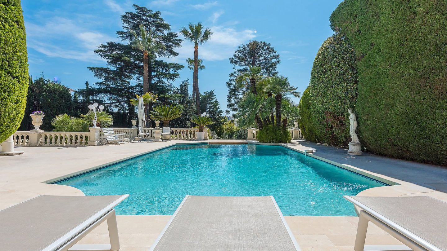 Property of the Week: Private Cannes Mansion
