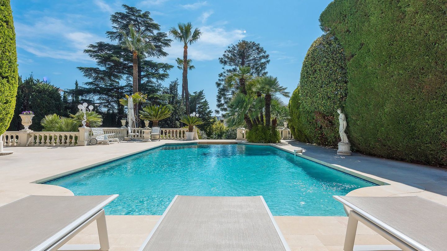 Property of the Week: Private Cannes Mansion