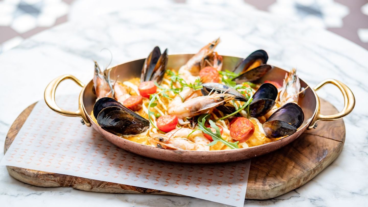 Here’s how to make the perfect paella this summer