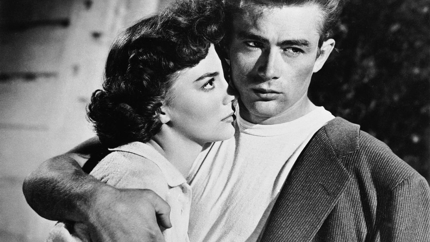 5 ways to show women that chivalry isn’t dead