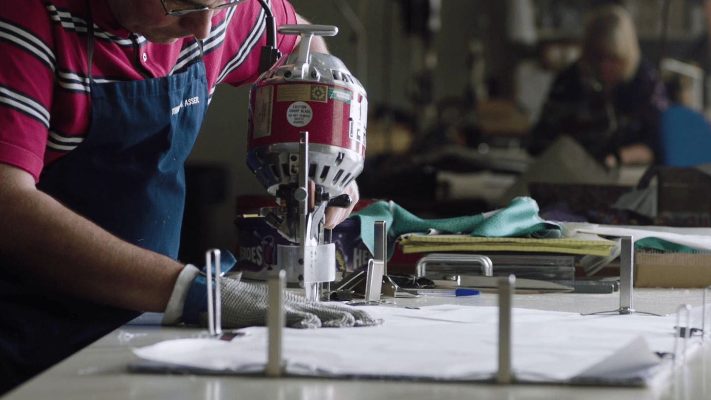 Turnbull & Asser – Behind the scenes of the iconic silk ties