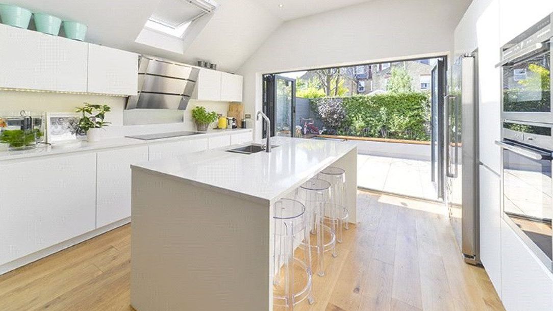 5 BEAUTIFUL LONDON PROPERTIES UNDER £1,000,000