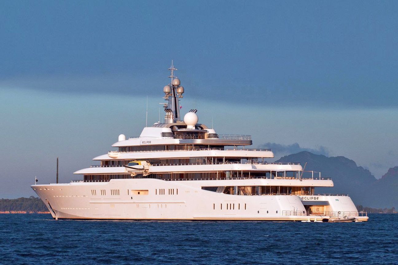 10 billion yacht