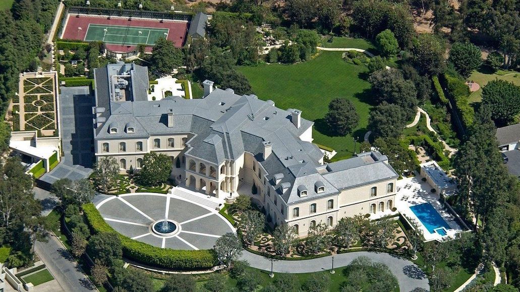 At $200 million, this just became the most expensive home in America