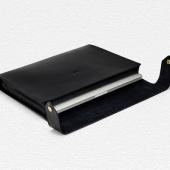 Bennett Winch Black Leather Folio