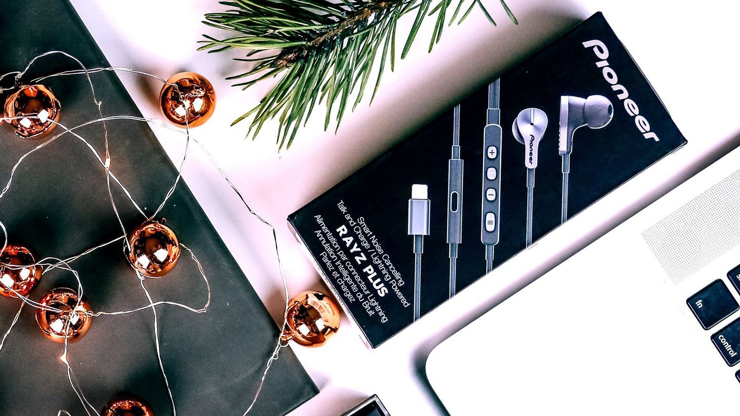 Gentleman’s Journal 2017 Christmas Gift Guide