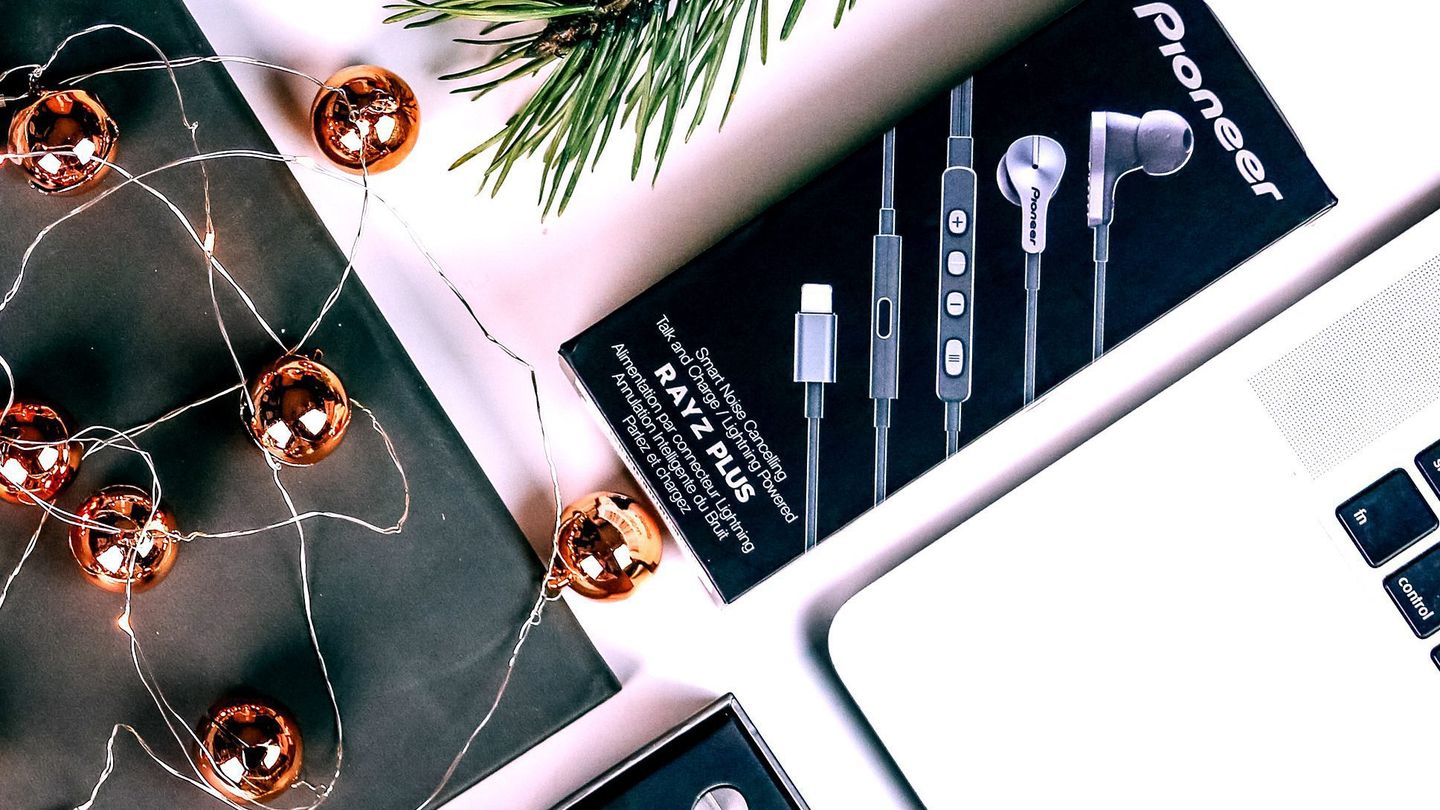 Gentleman’s Journal 2017 Christmas Gift Guide