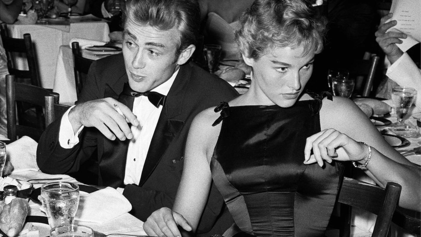 10 compliments that women actually find insulting