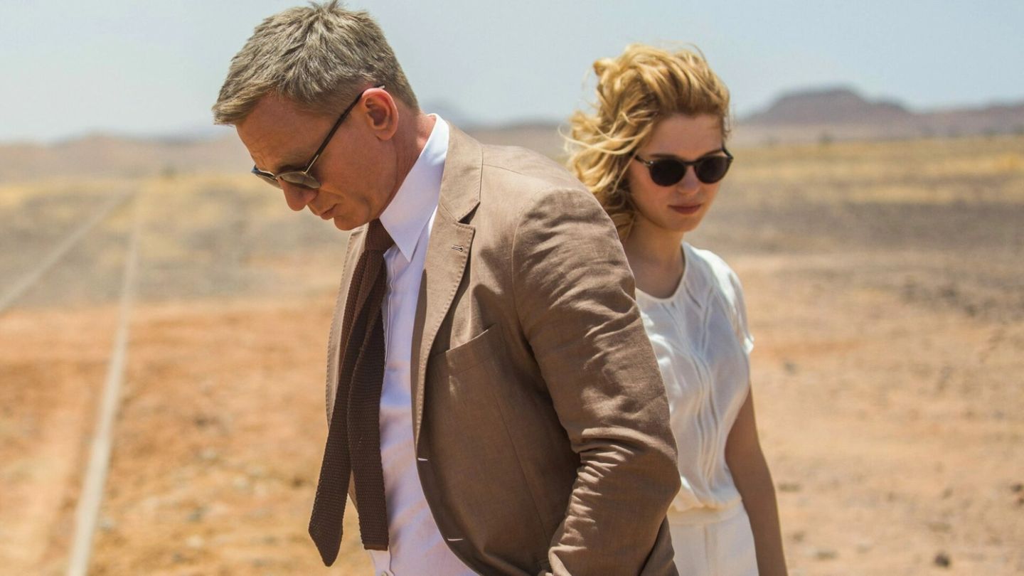 How to dress like James Bond this summer