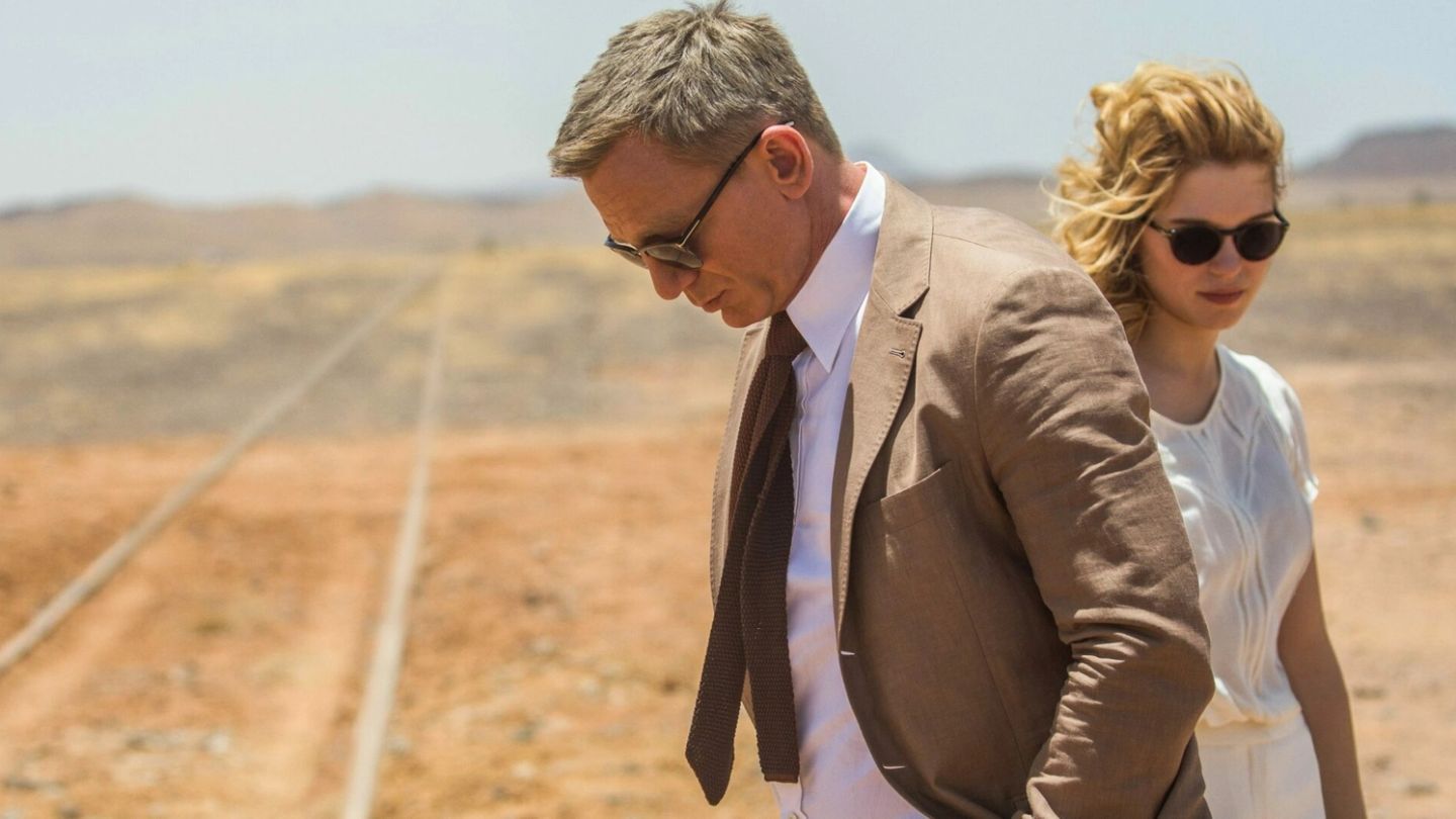 How to dress like James Bond this summer