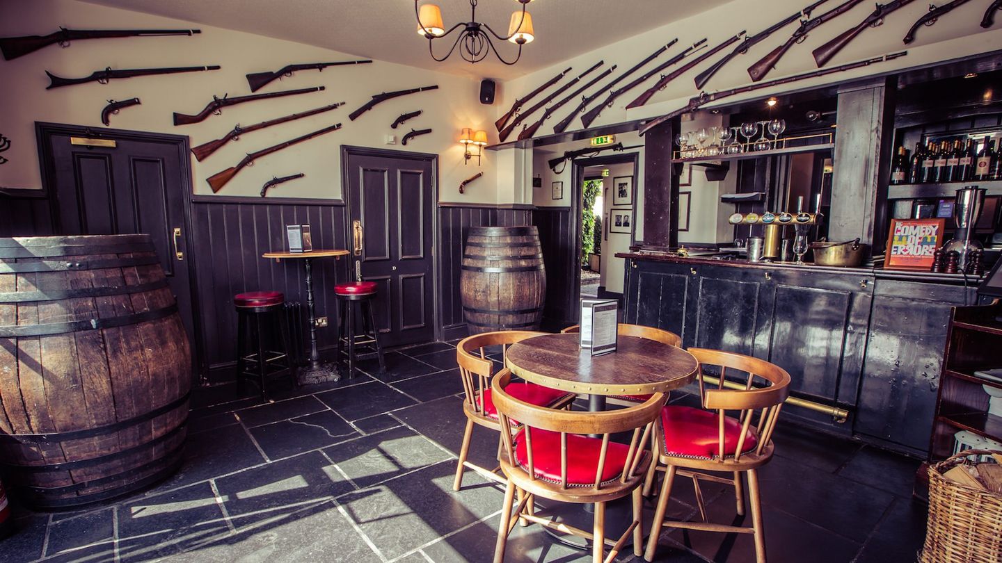 The riverside gastropub bringing fine food to Canary Wharf