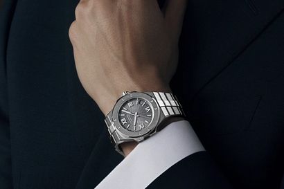 The 15 best men’s watches to gift this Christmas