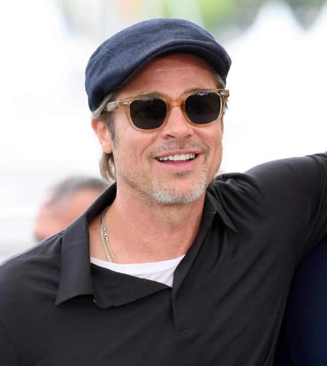 CANNES, FRANCE - MAY 22: Brad Pitt and Leonardo DiCaprio attend the photocall for "Once Upon A Time In Hollywood" during the 72nd annual Cannes Film Festival on May 22, 2019 in Cannes, France. (Photo by Gareth Cattermole/Getty Images)