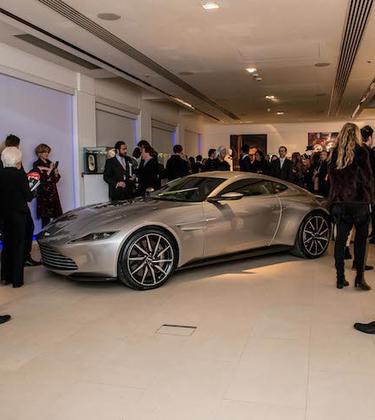 James Bond’s DB10 smashed the reserve price last night