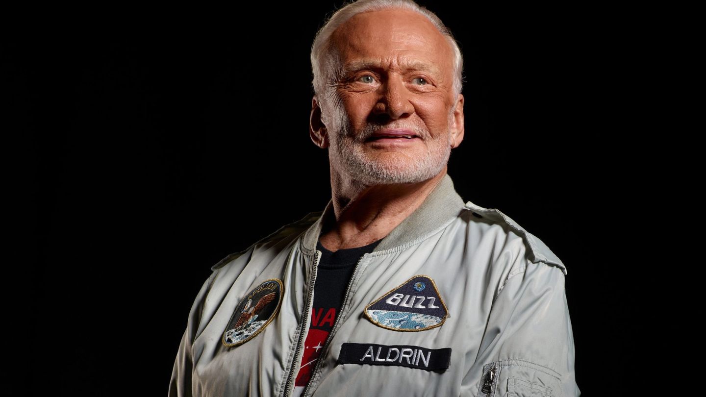 Buzz Aldrin talks through his life in pictures