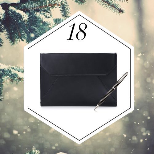 December 18: WIN a leather folio and Boswell pen from Thomas Lyte