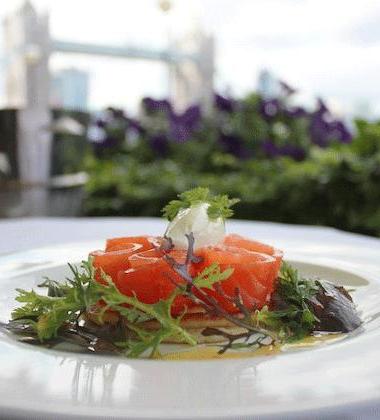 Restaurants – Johnnie Walker whisky at Le Pont de la Tour