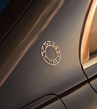 Wheely logo on car