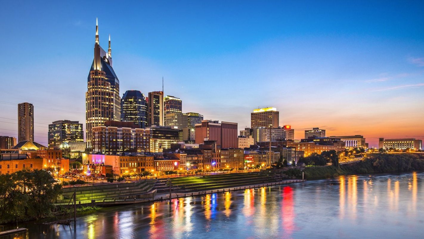 Fly to Nashville to see the solar eclipse this weekend