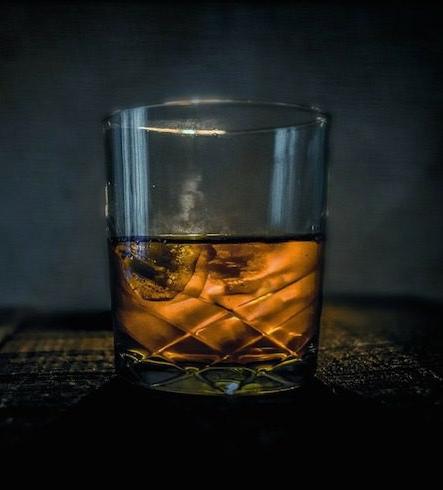 A gentleman’s guide to debunking whisky myths