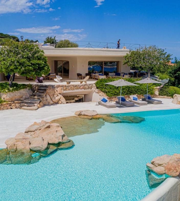 villa rock sardinia