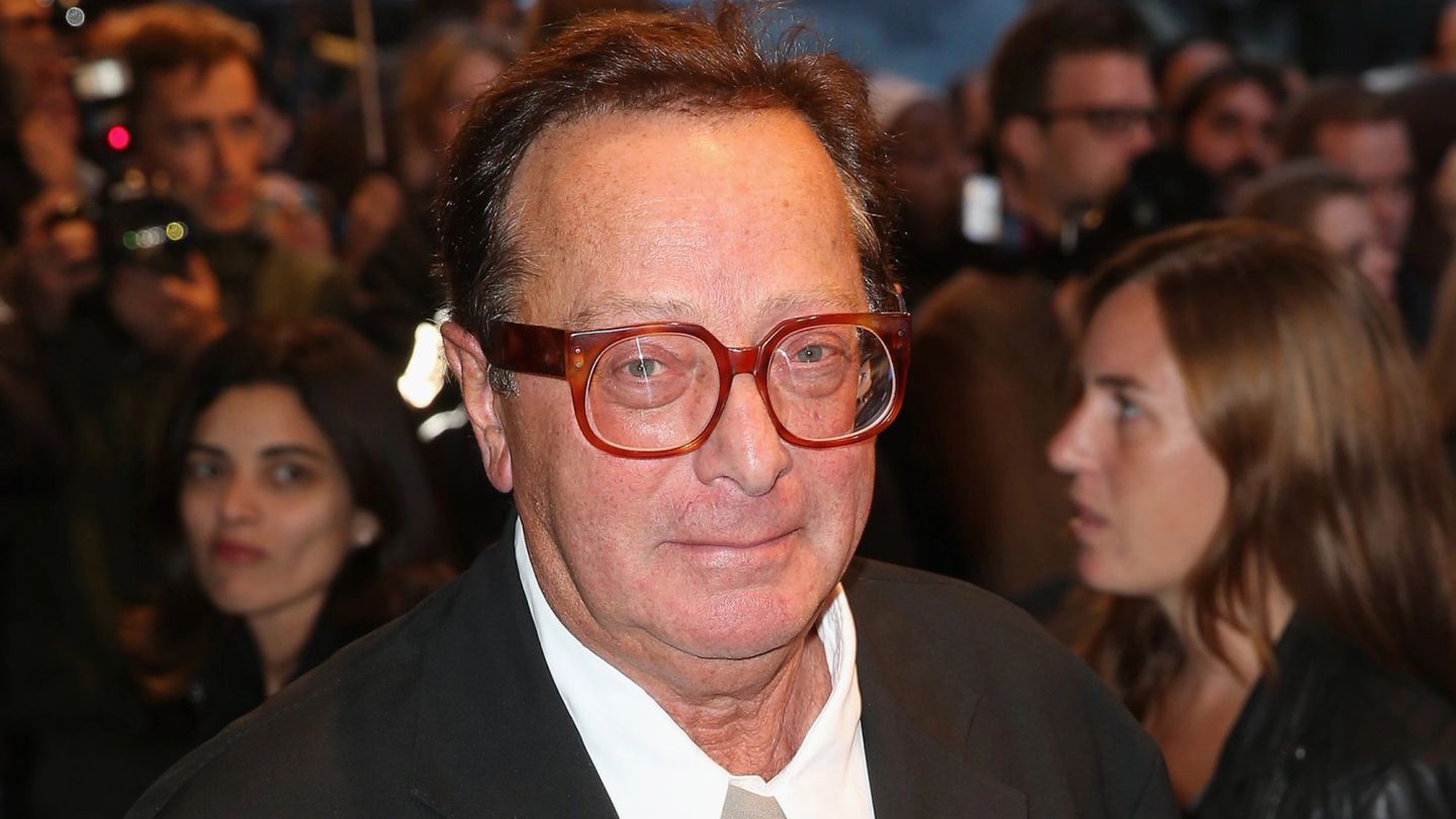 Lord Saatchi, amongst others, considering a bid for The Telegraph