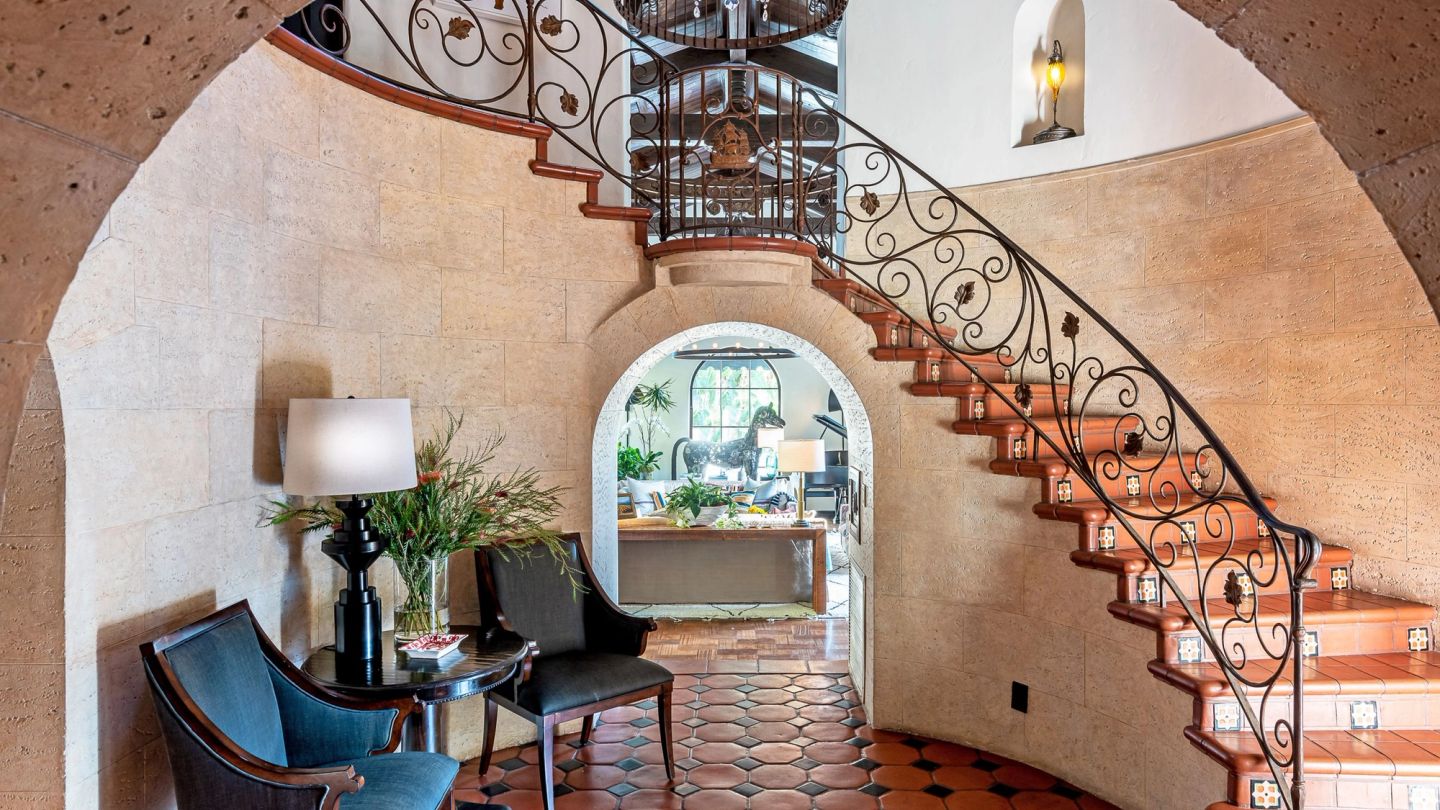 Leonardo DiCaprio just bought this Hollywood home. Take a look inside…