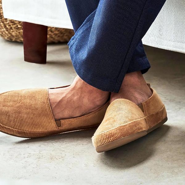 mens luxury slippers