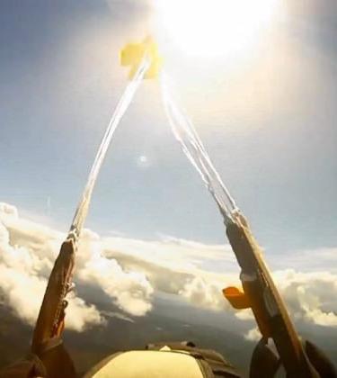VIRAL VIDEO: The Skydiver almost Hit by a Meteorite