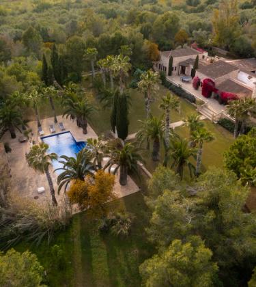 Hop from home to home with The Hideaways Club