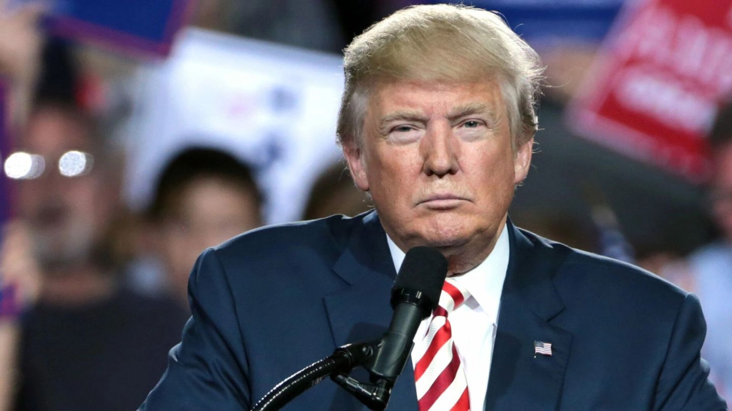 Our man in the swamp: Josh Glancy wants to know why American men dress so badly