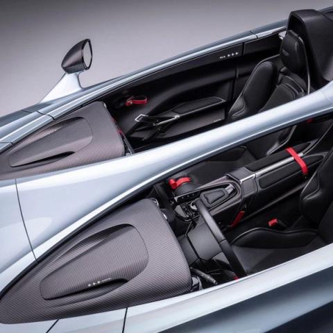 Aston Martin V12 Speedster