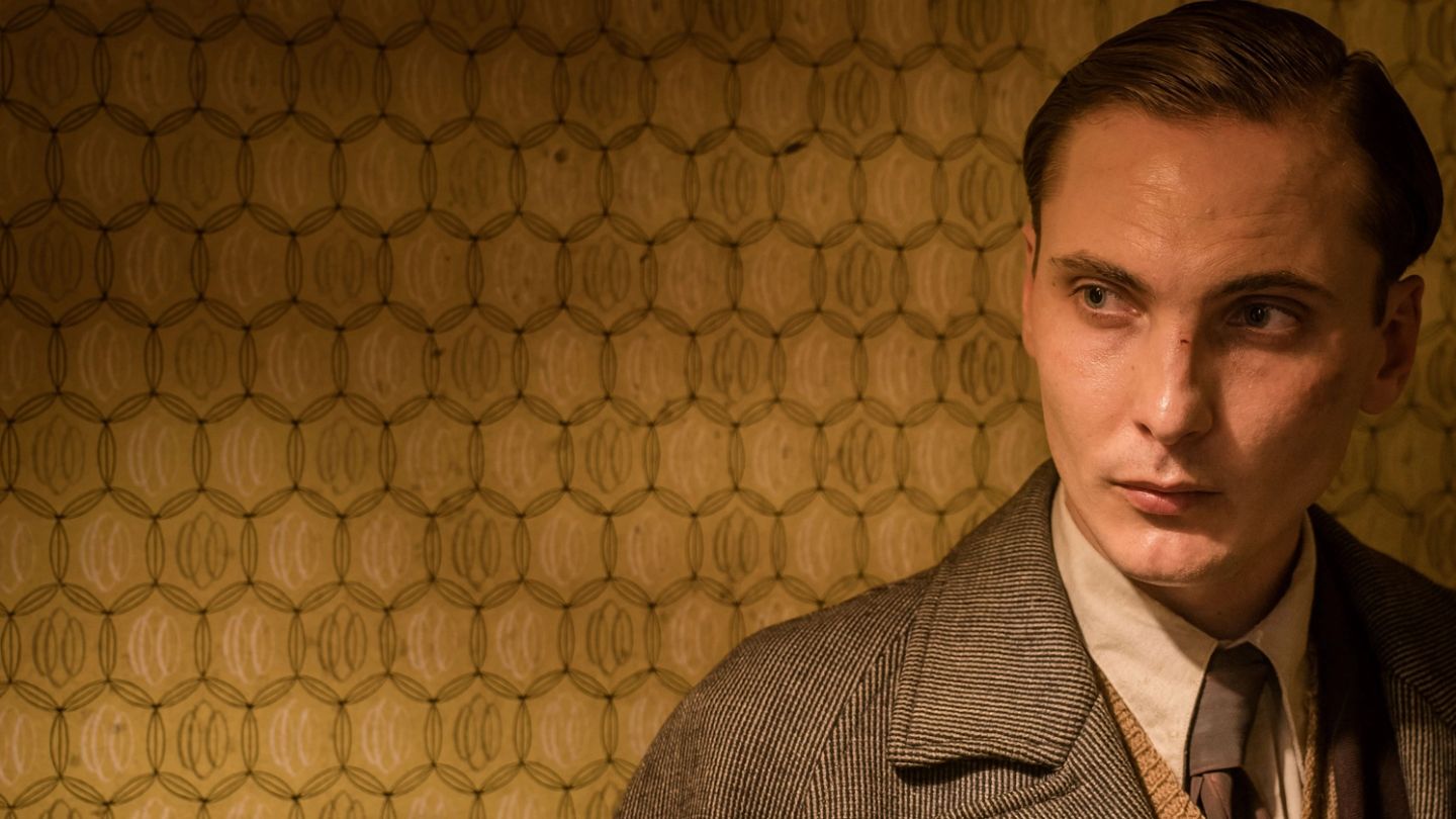 Eamon Farren makes a case for the Bad Guy