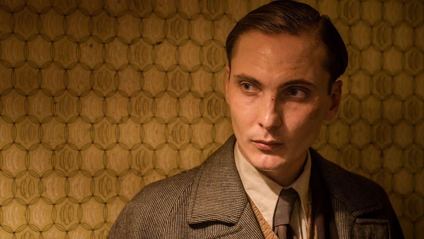 Eamon Farren makes a case for the Bad Guy